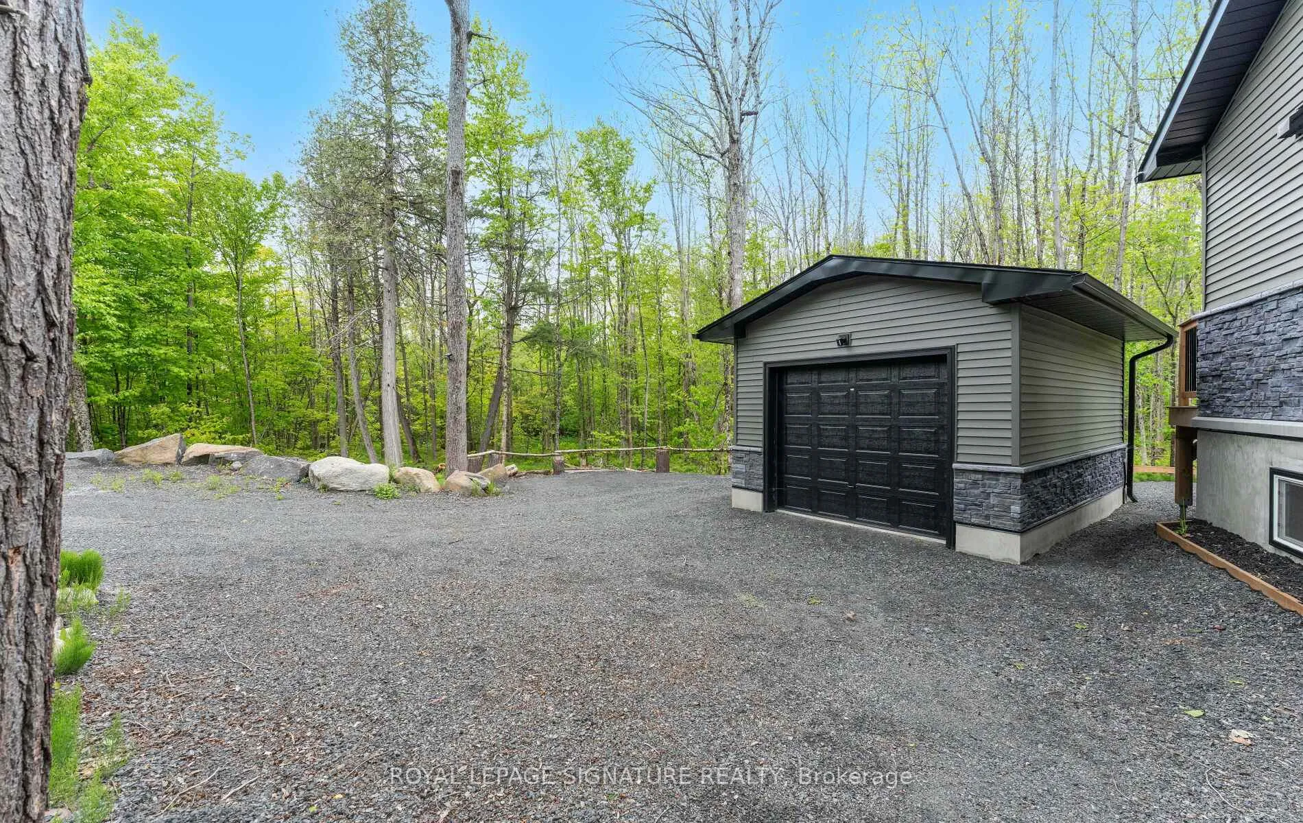 Photo 35 of 44 Sunnyshore Park Drive, McKellar — HOMEH