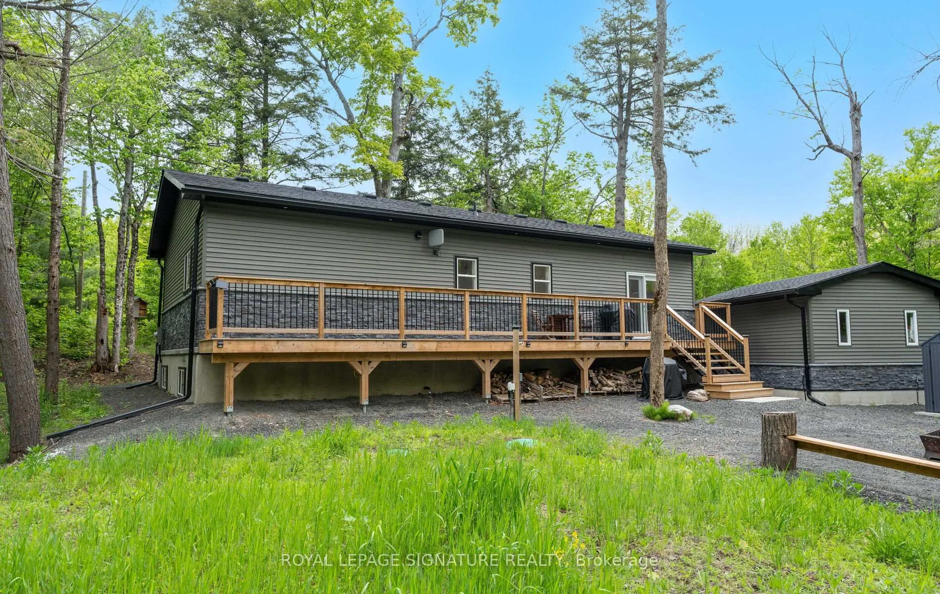 Photo 39 of 44 Sunnyshore Park Drive, McKellar — HOMEH