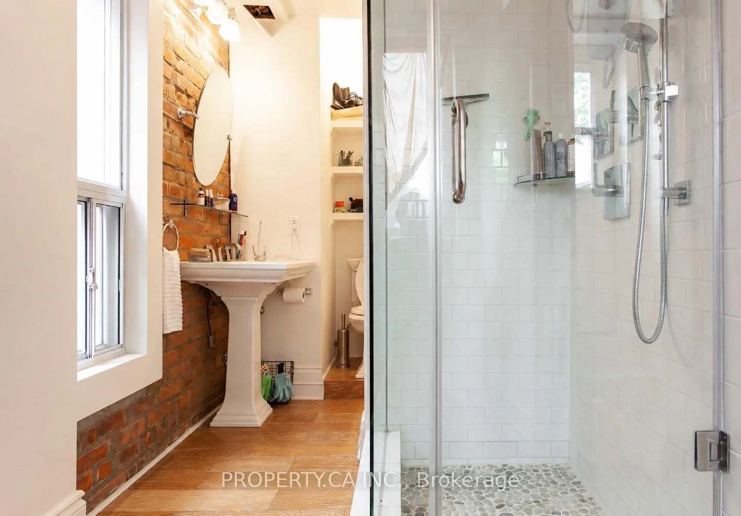 Photo 8 of Unit Upper, 13 Hook Avenue, Toronto, Junction Area — HOMEH