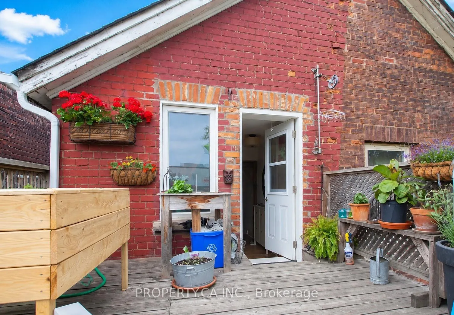 Photo 9 of Unit Upper, 13 Hook Avenue, Toronto, Junction Area — HOMEH