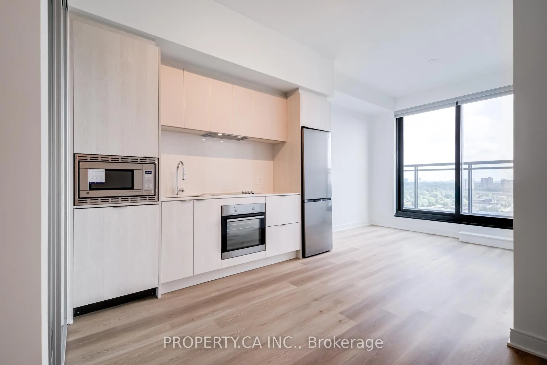Front of Unit 1705, 86 Dundas Street E