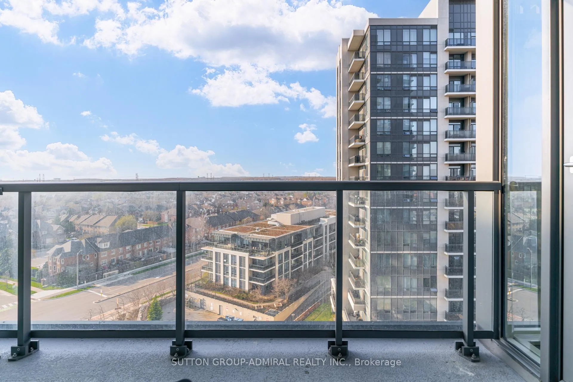 Photo 17 of Unit 1010, 20 Gatineau Drive, Vaughan, Beverley Glen — HOMEH