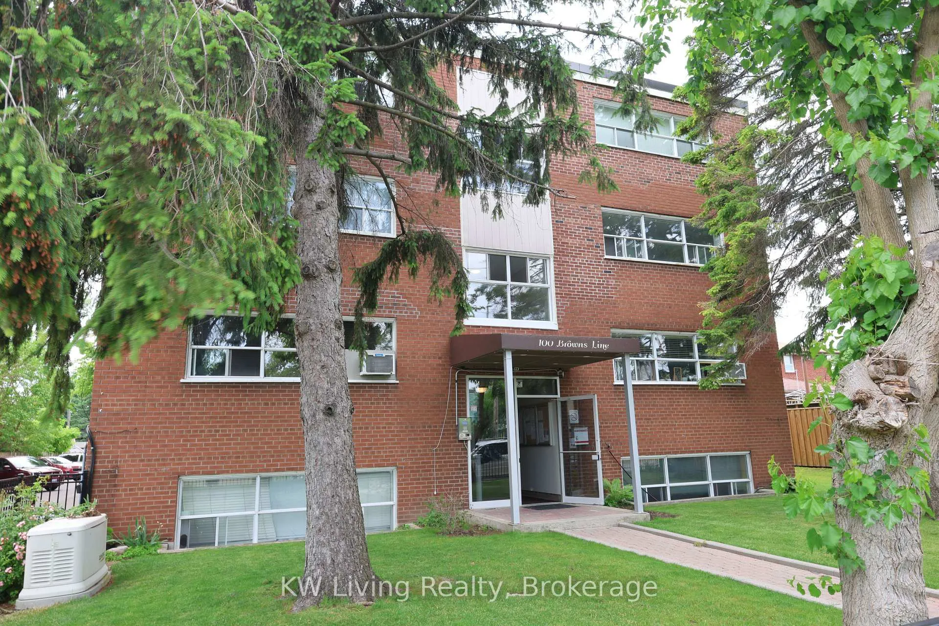 Photo 1 of Unit 403, 100 Browns Line, Etobicoke, Alderwood — HOMEH