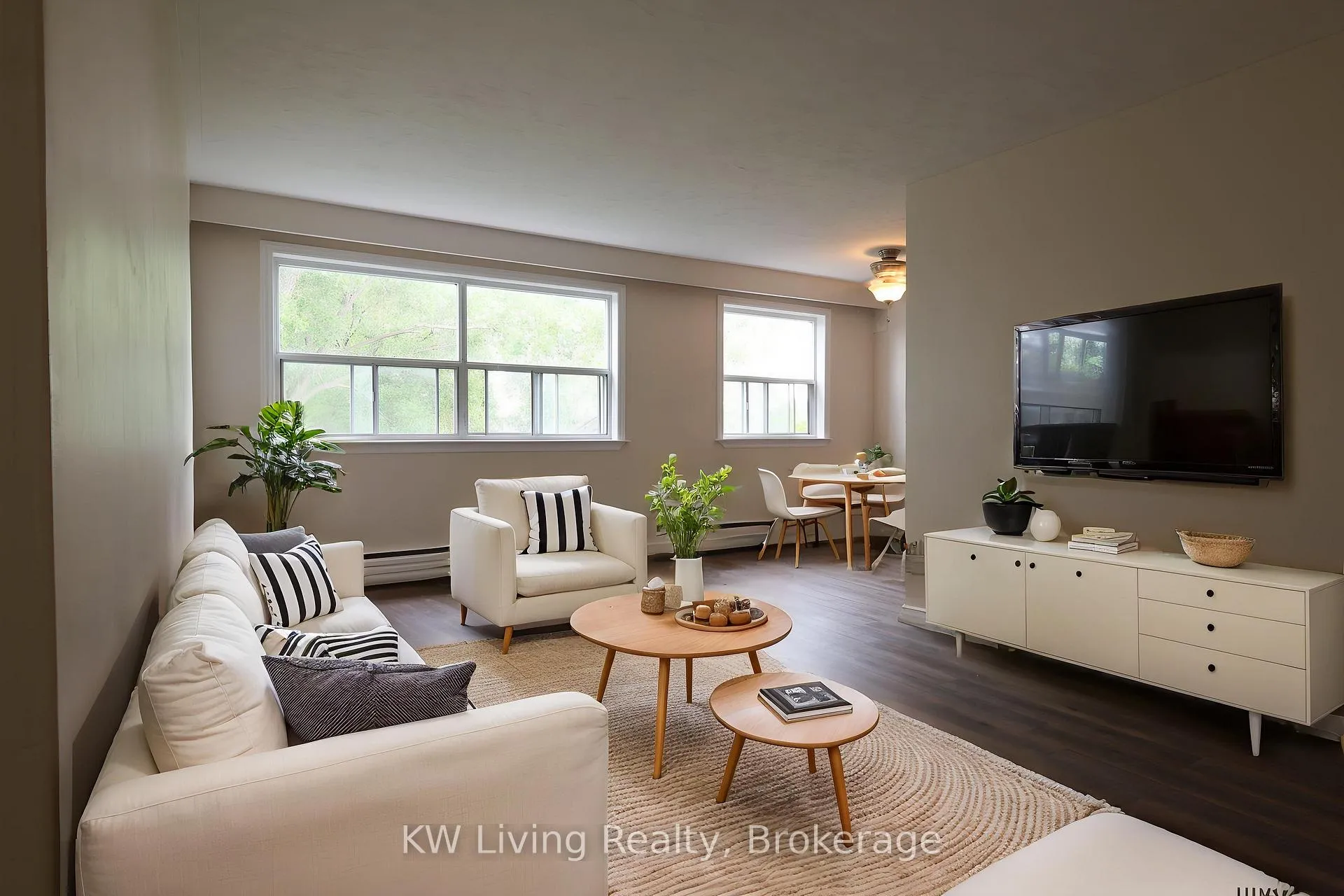 Photo 4 of Unit 403, 100 Browns Line, Etobicoke, Alderwood — HOMEH