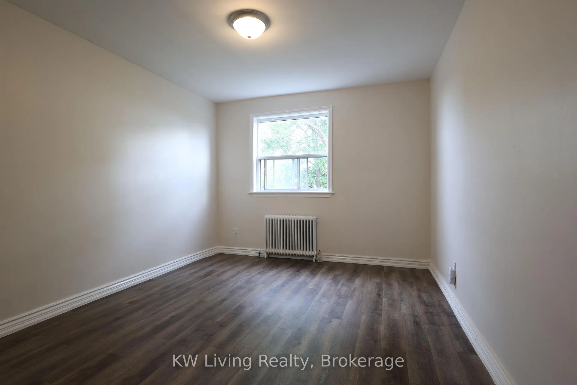 Photo 21 of Unit 403, 100 Browns Line, Etobicoke, Alderwood — HOMEH