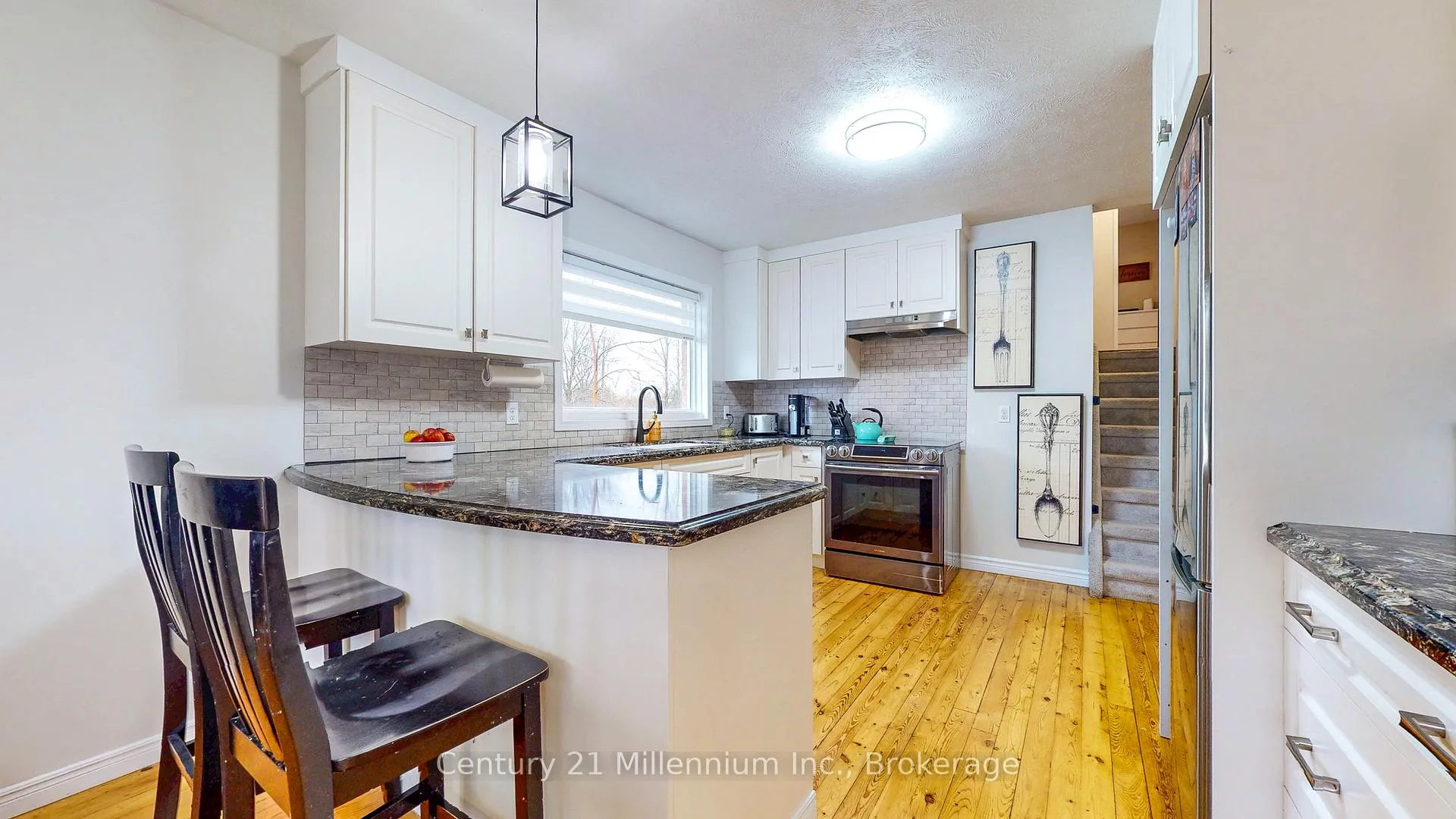 Photo 11 of 61 Albery Court, Meaford — HOMEH
