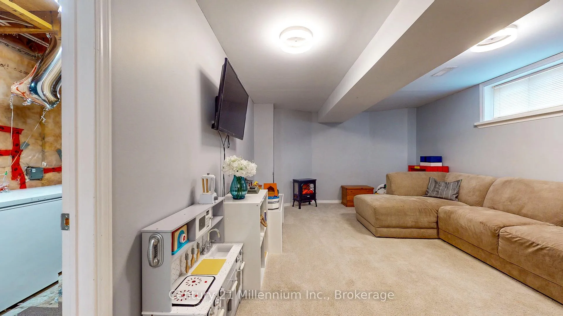 Photo 23 of 61 Albery Court, Meaford — HOMEH