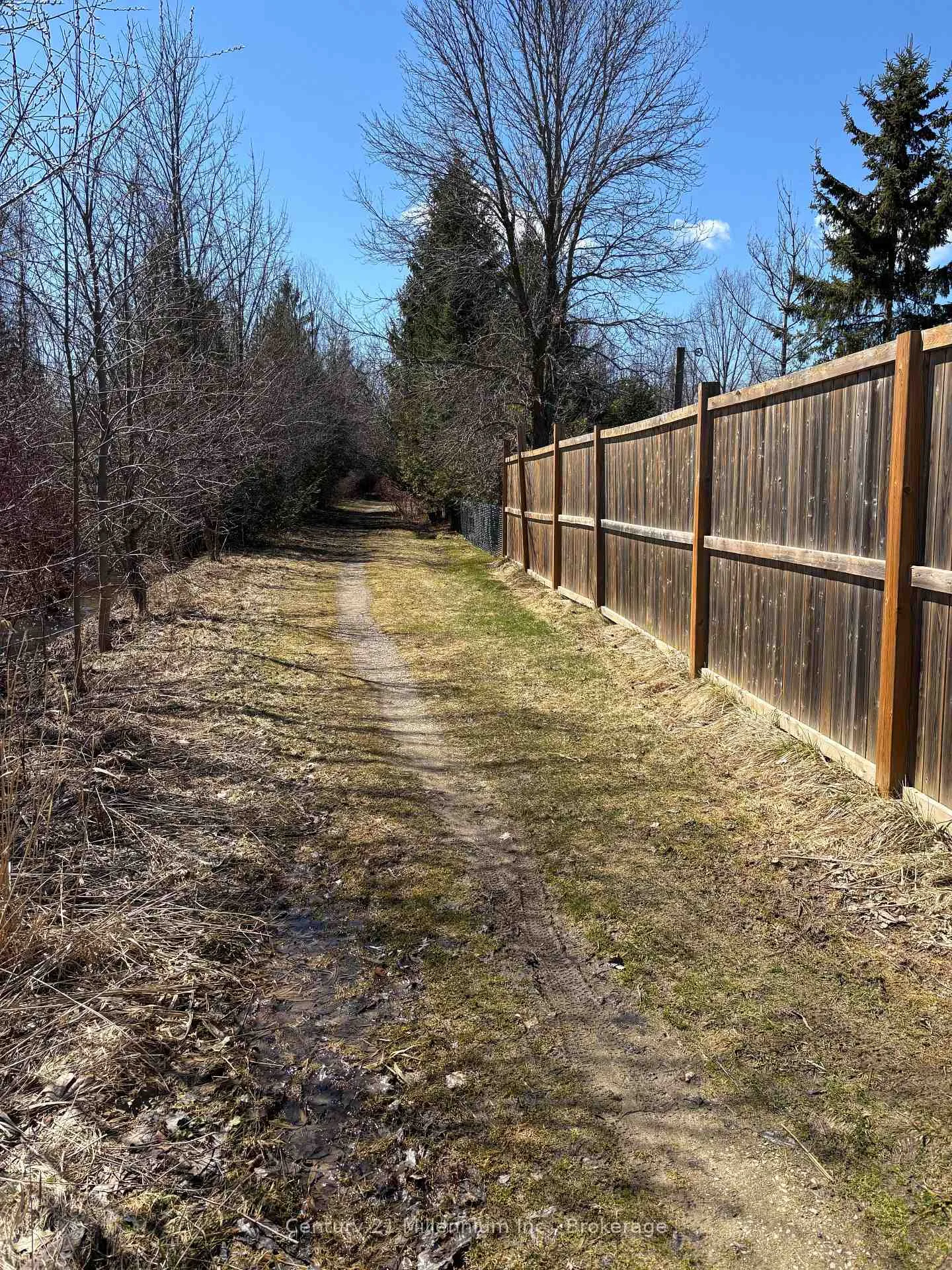 Photo 33 of 61 Albery Court, Meaford — HOMEH