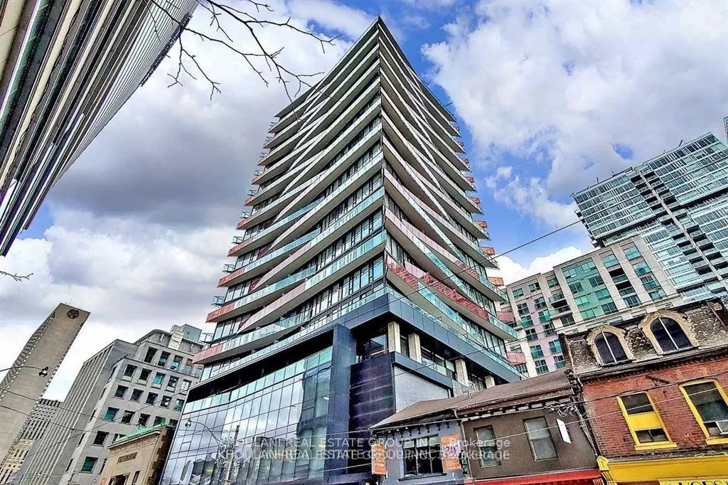 Front of Unit 812, 215 Queen Street W