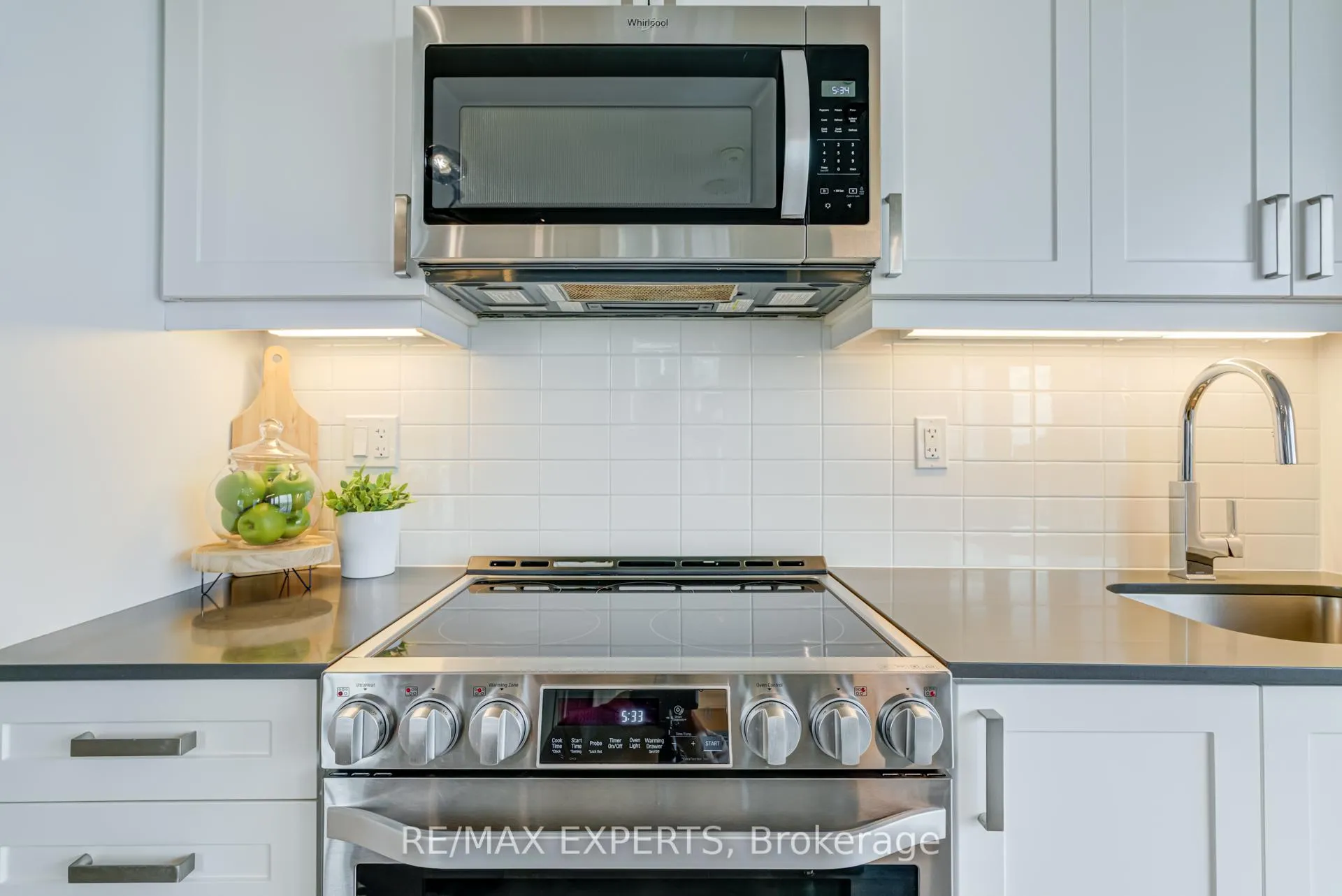 Photo 15 of Unit 2106, 7895 Jane Street, Vaughan, Concord — HOMEH