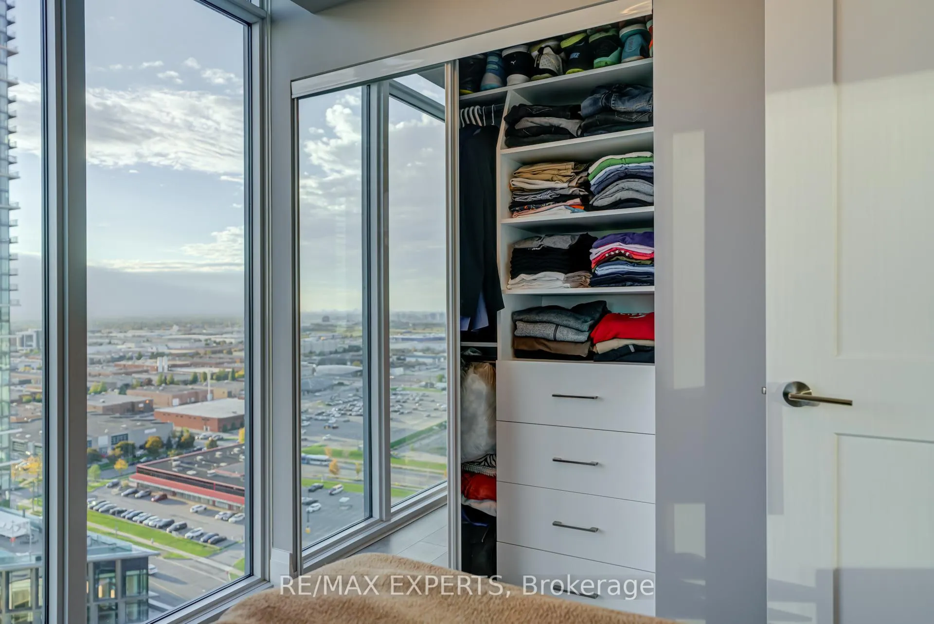 Photo 34 of Unit 2106, 7895 Jane Street, Vaughan, Concord — HOMEH