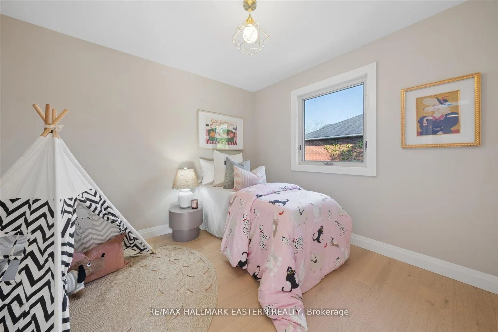 Photo 13 of 1565 Fair Avenue, Peterborough, Monaghan Ward 2 — HOMEH