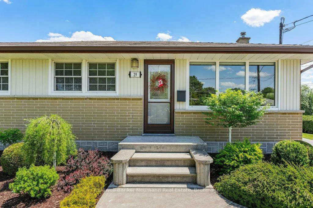 Photo 6 of 29 Delmar Boulevard, Guelph, St. George's — HOMEH