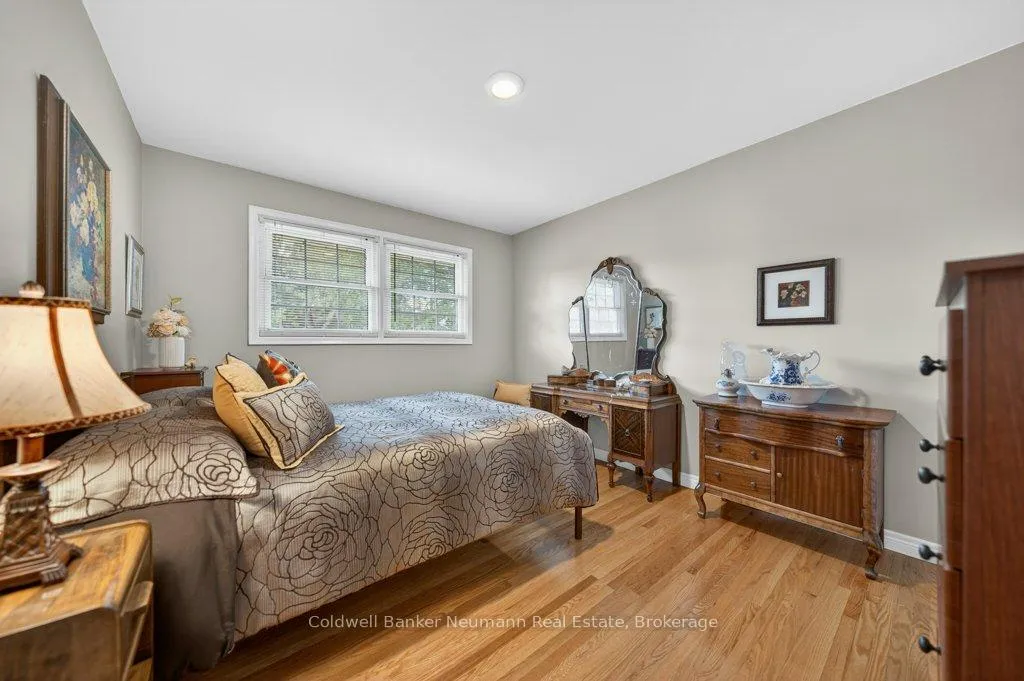 Photo 19 of 29 Delmar Boulevard, Guelph, St. George's — HOMEH