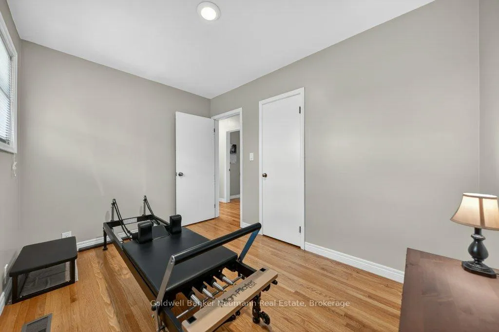 Photo 21 of 29 Delmar Boulevard, Guelph, St. George's — HOMEH