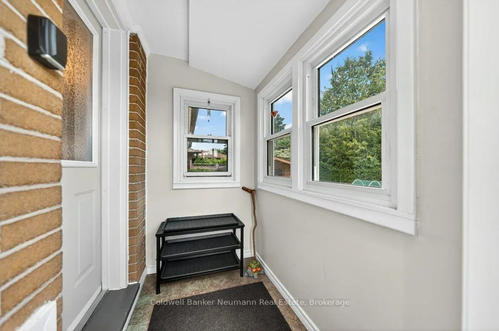Photo 29 of 29 Delmar Boulevard, Guelph, St. George's — HOMEH