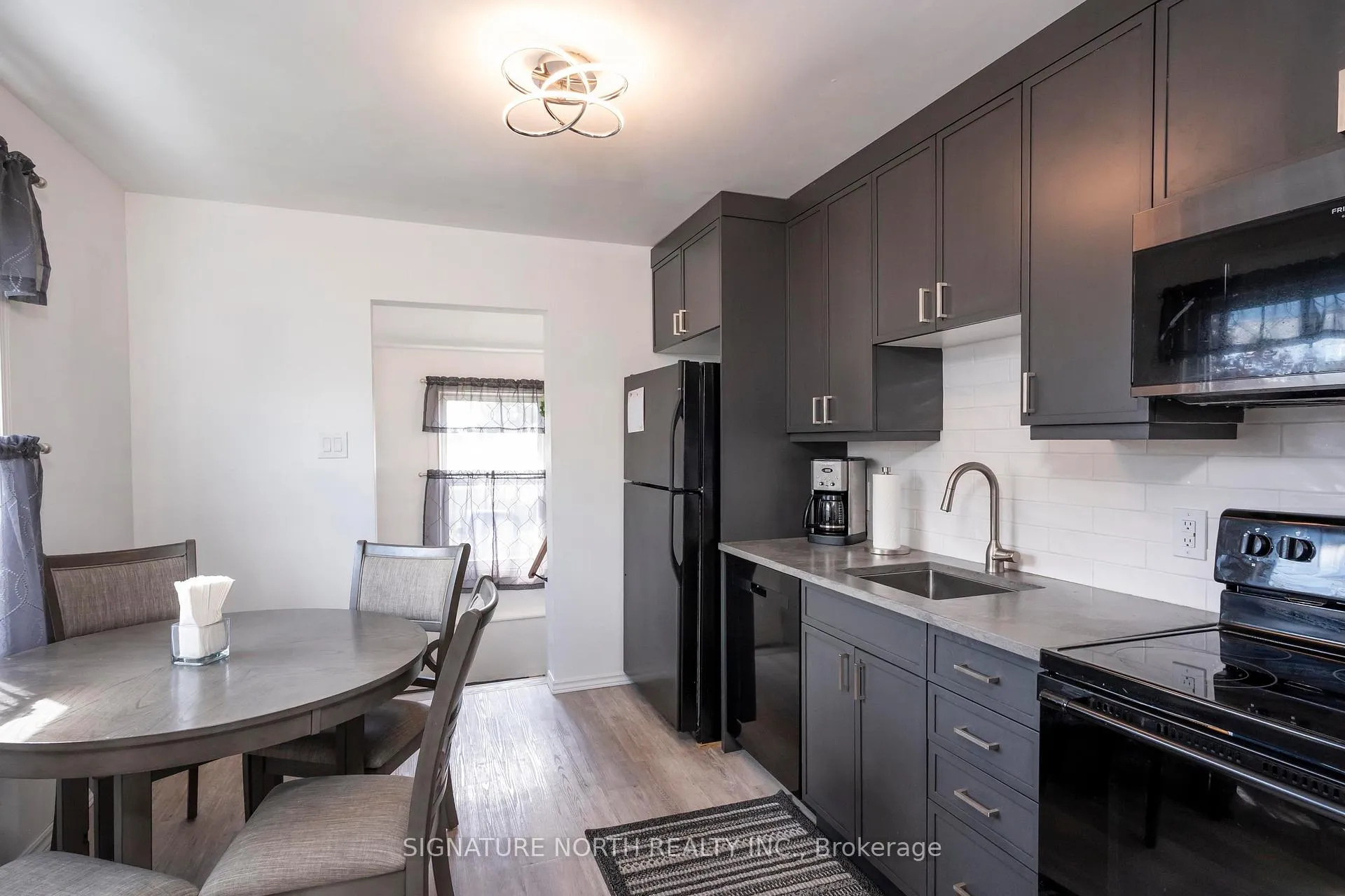 Photo 7 of 505 Oliver Road, Thunder Bay, Academy Heights — HOMEH