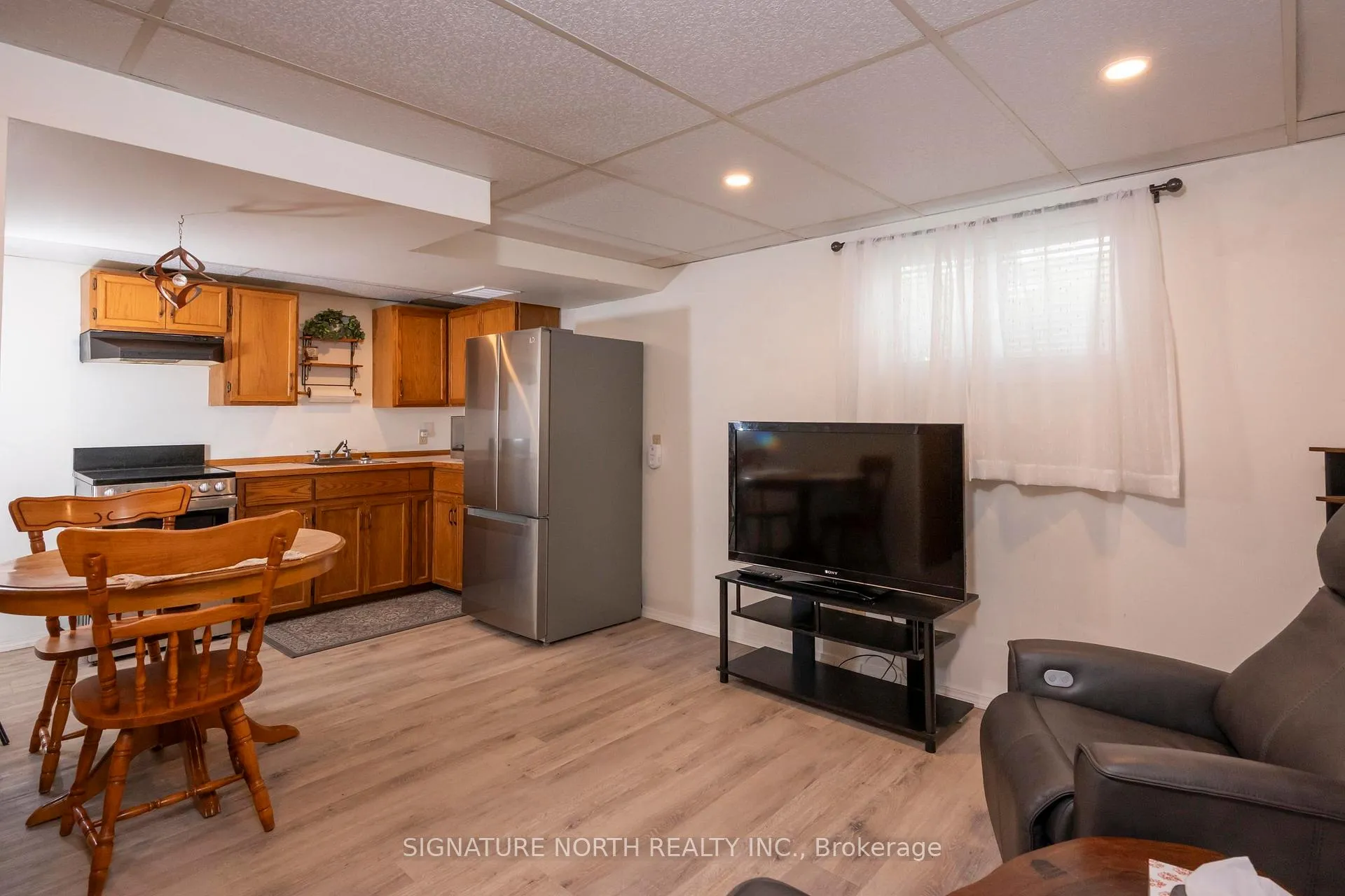 Photo 24 of 505 Oliver Road, Thunder Bay, Academy Heights — HOMEH