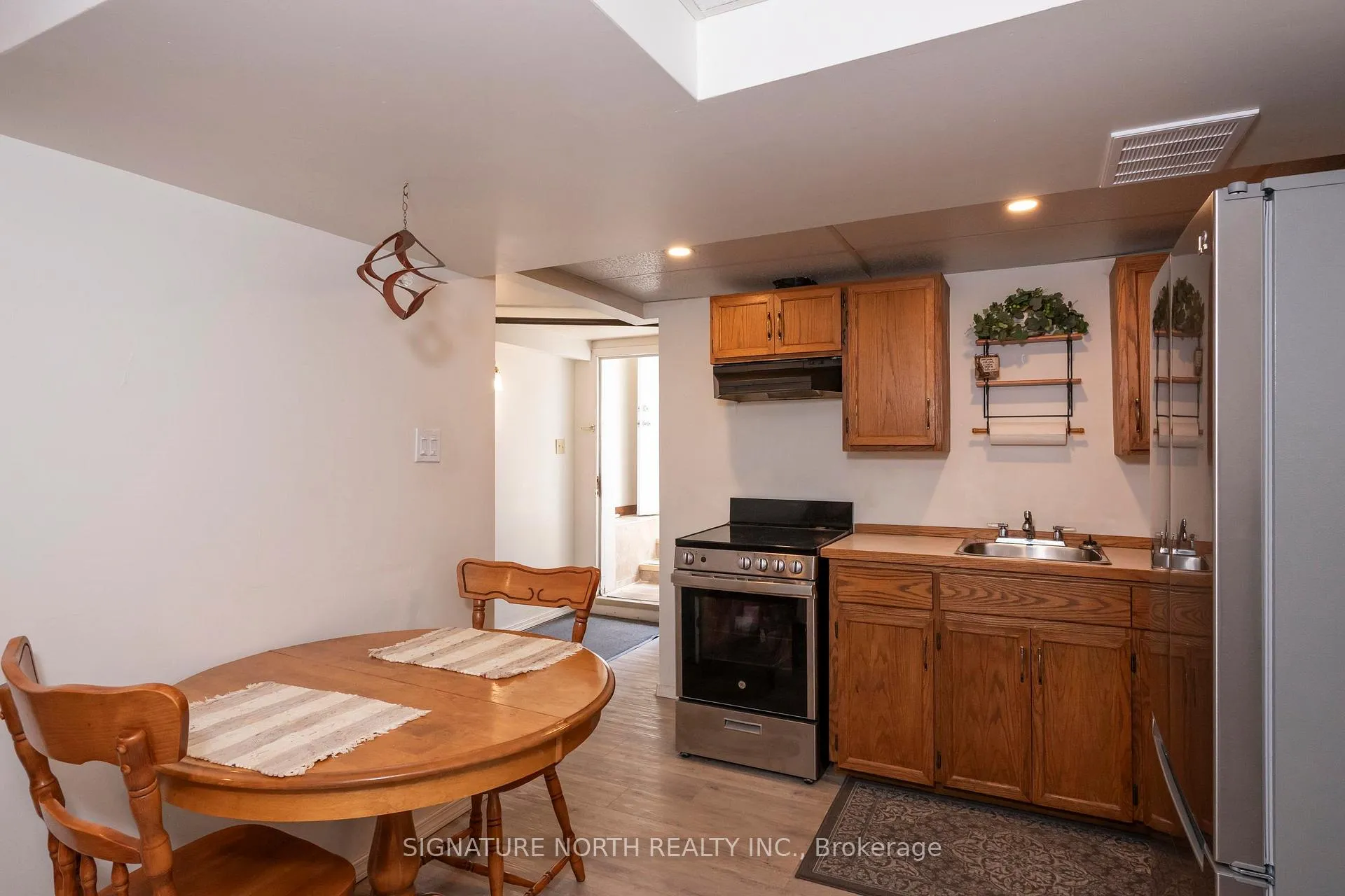 Photo 28 of 505 Oliver Road, Thunder Bay, Academy Heights — HOMEH