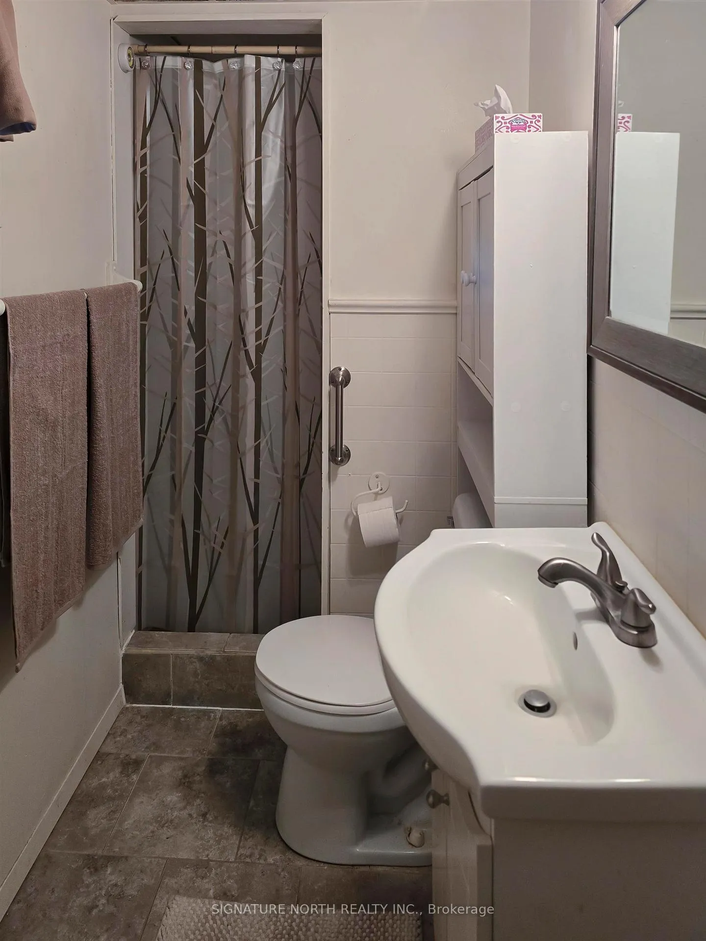 Photo 32 of 505 Oliver Road, Thunder Bay, Academy Heights — HOMEH