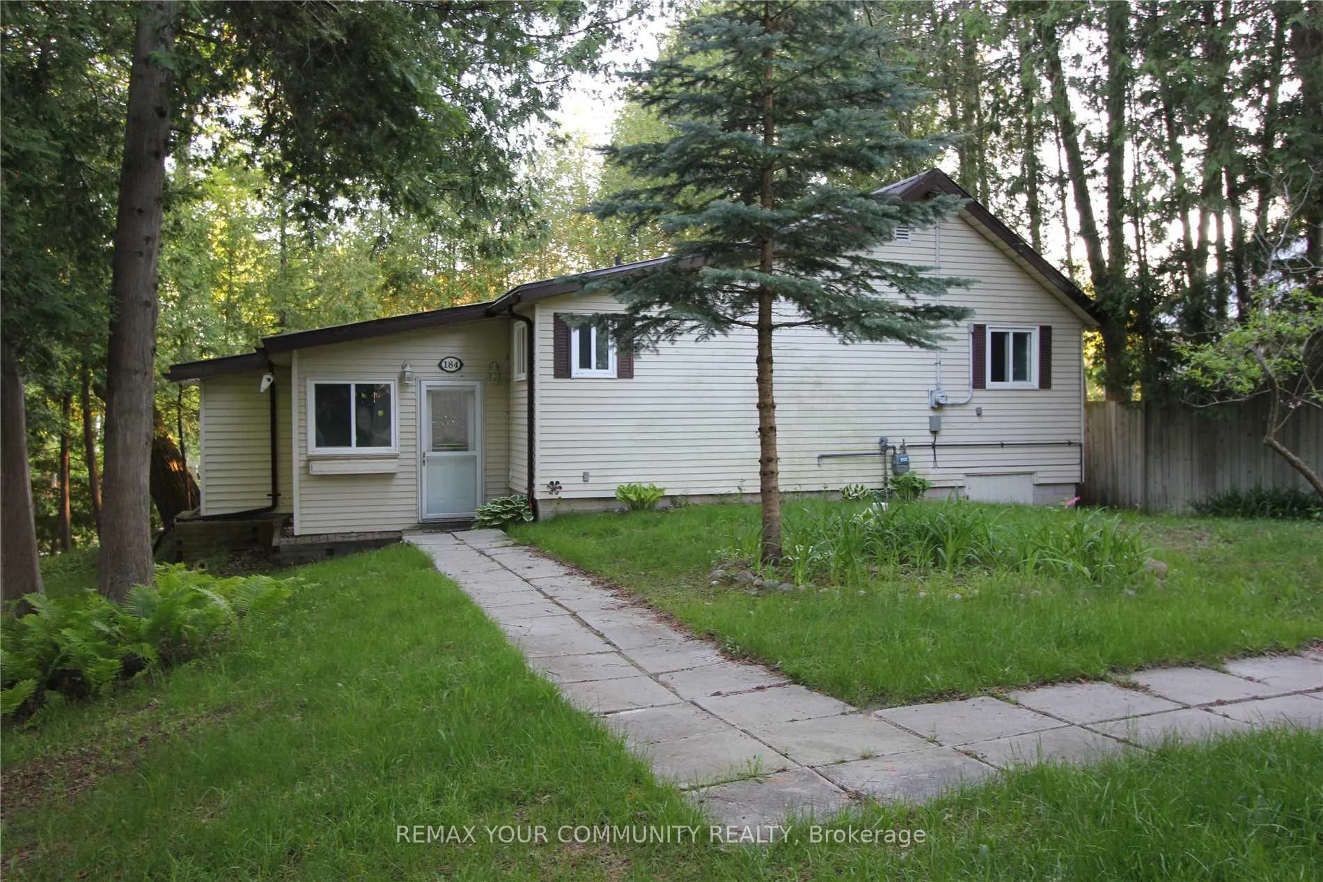 Front of 184 Riverbank Drive