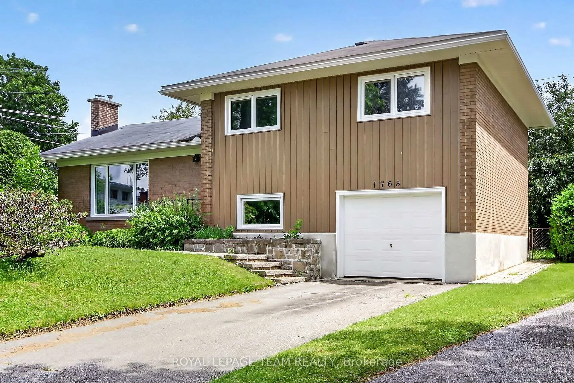 Photo 3 of 1768 Laxton Crescent, Ottawa, Bel Air Heights — HOMEH