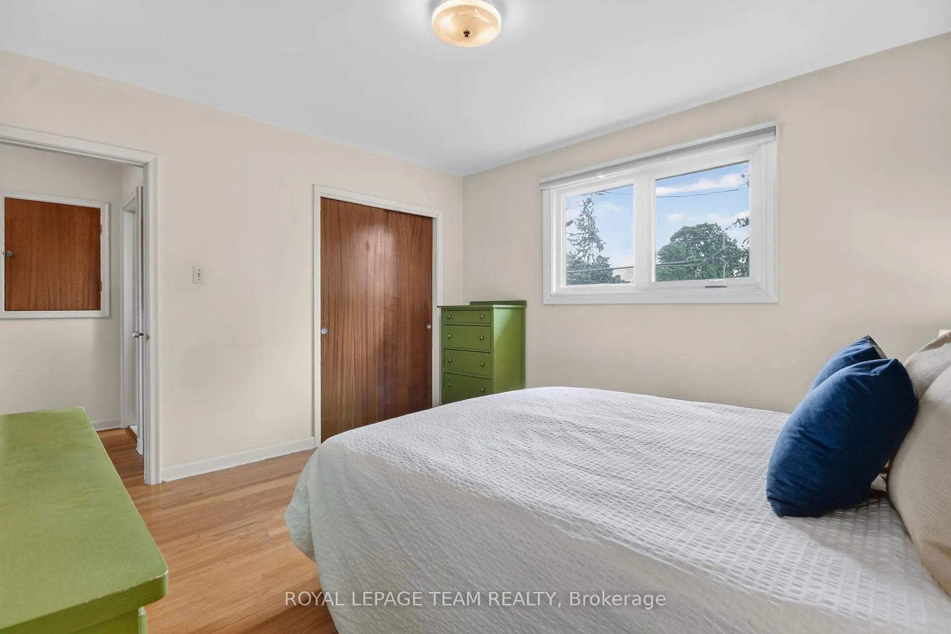 Photo 14 of 1768 Laxton Crescent, Ottawa, Bel Air Heights — HOMEH