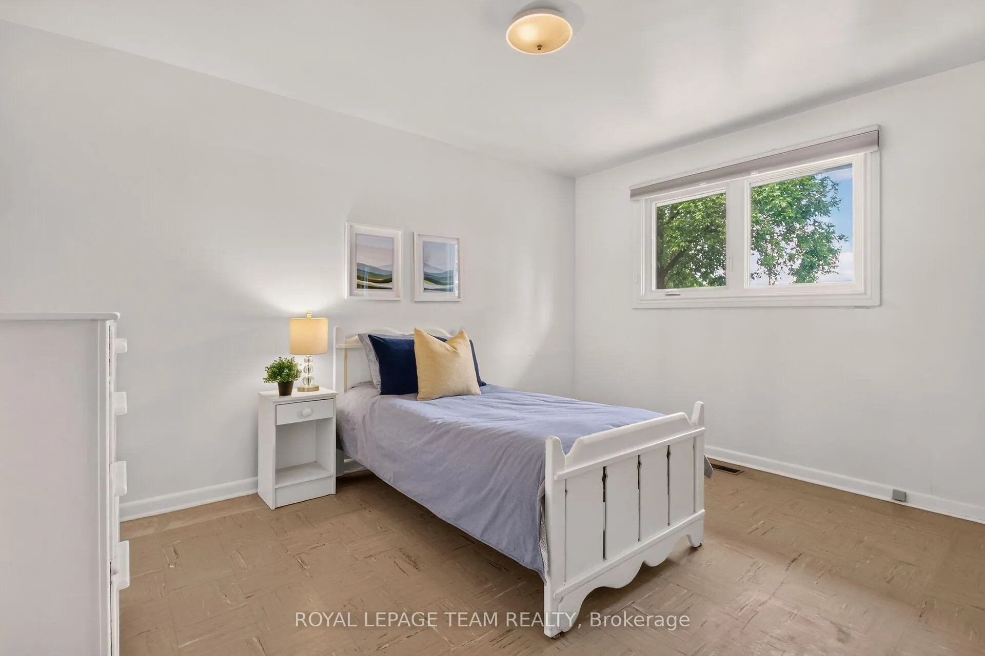 Photo 18 of 1768 Laxton Crescent, Ottawa, Bel Air Heights — HOMEH