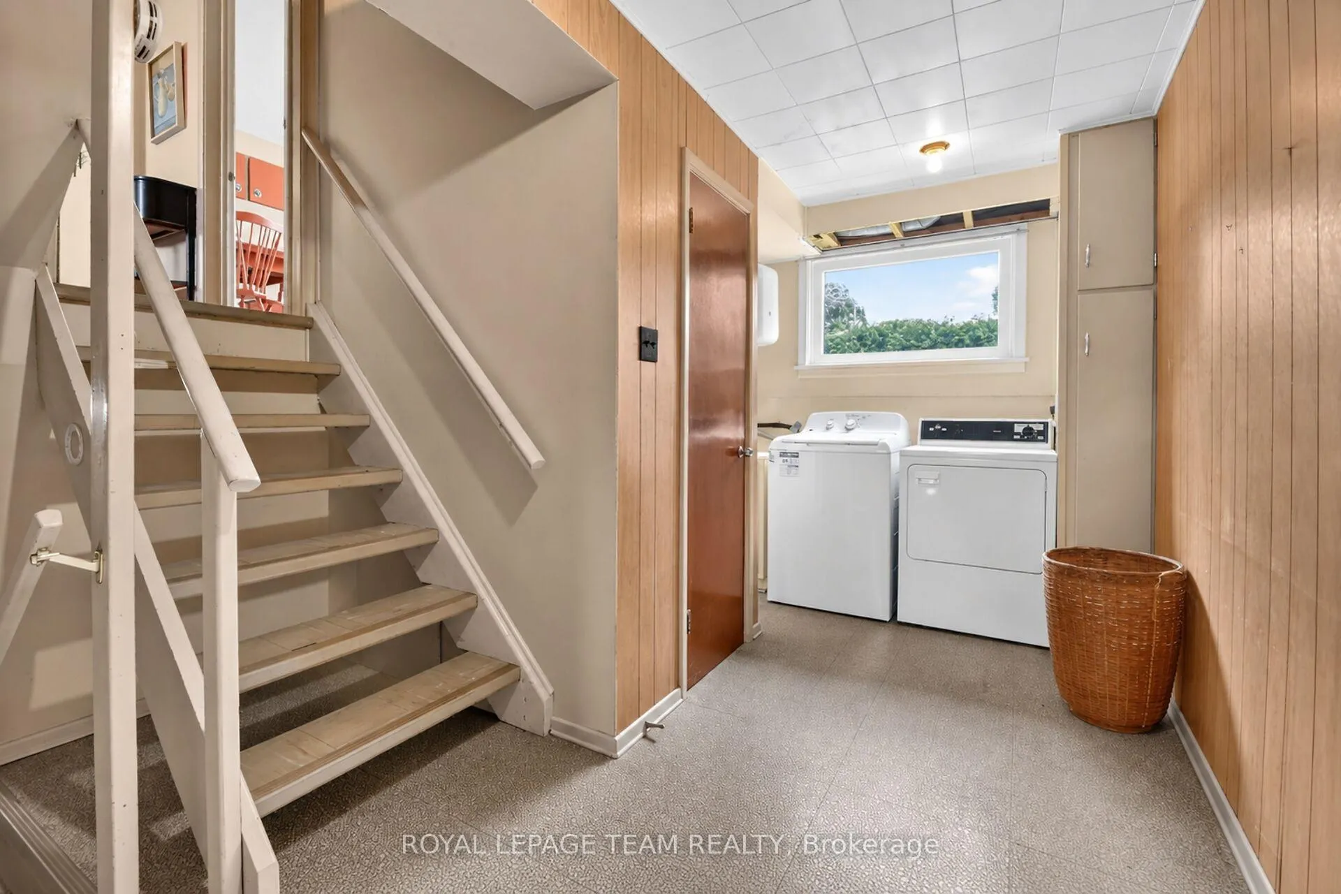 Photo 20 of 1768 Laxton Crescent, Ottawa, Bel Air Heights — HOMEH