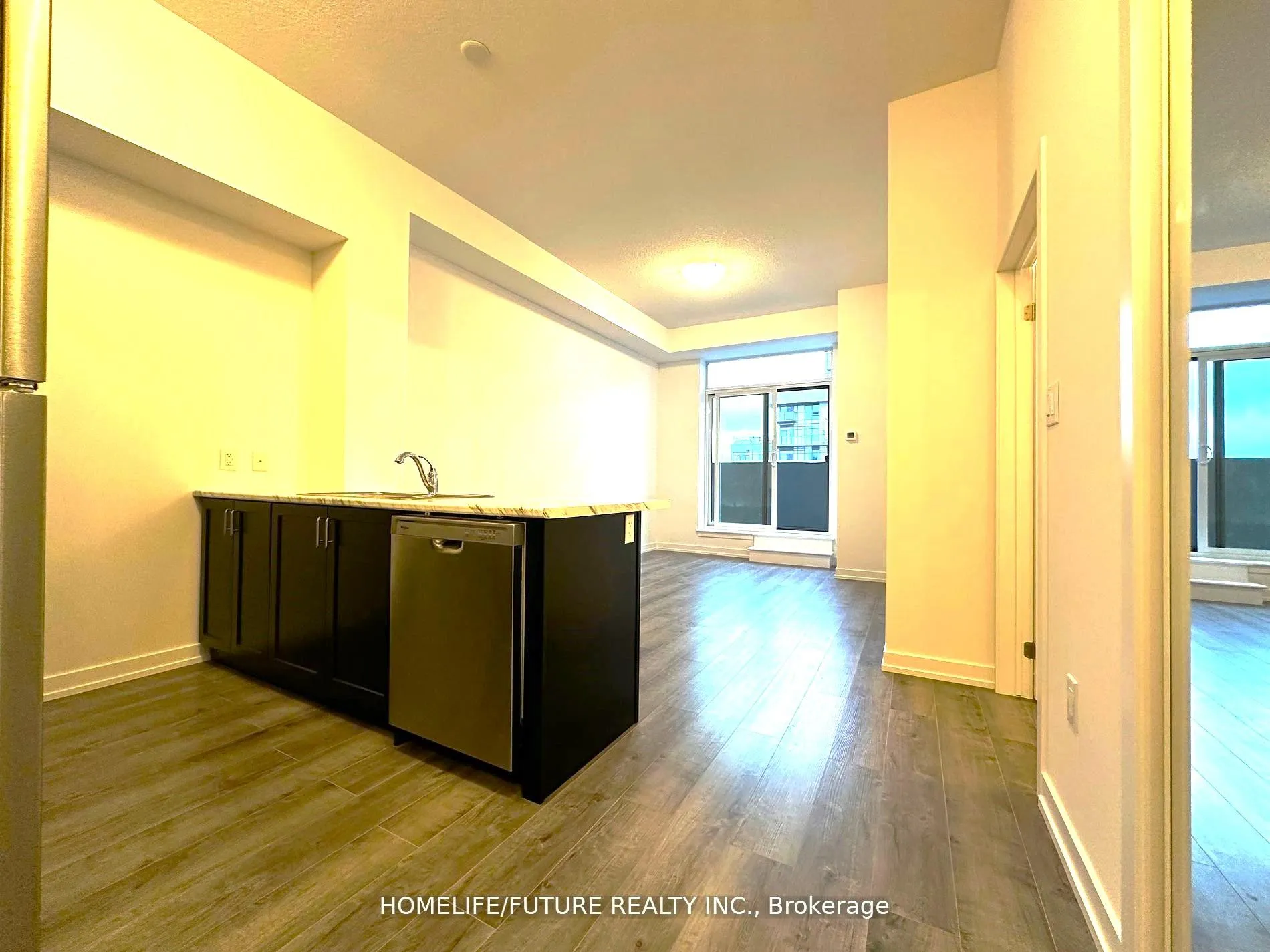 Photo 8 of Unit 520, 470 Dundas Street E, Hamilton, Waterdown — HOMEH