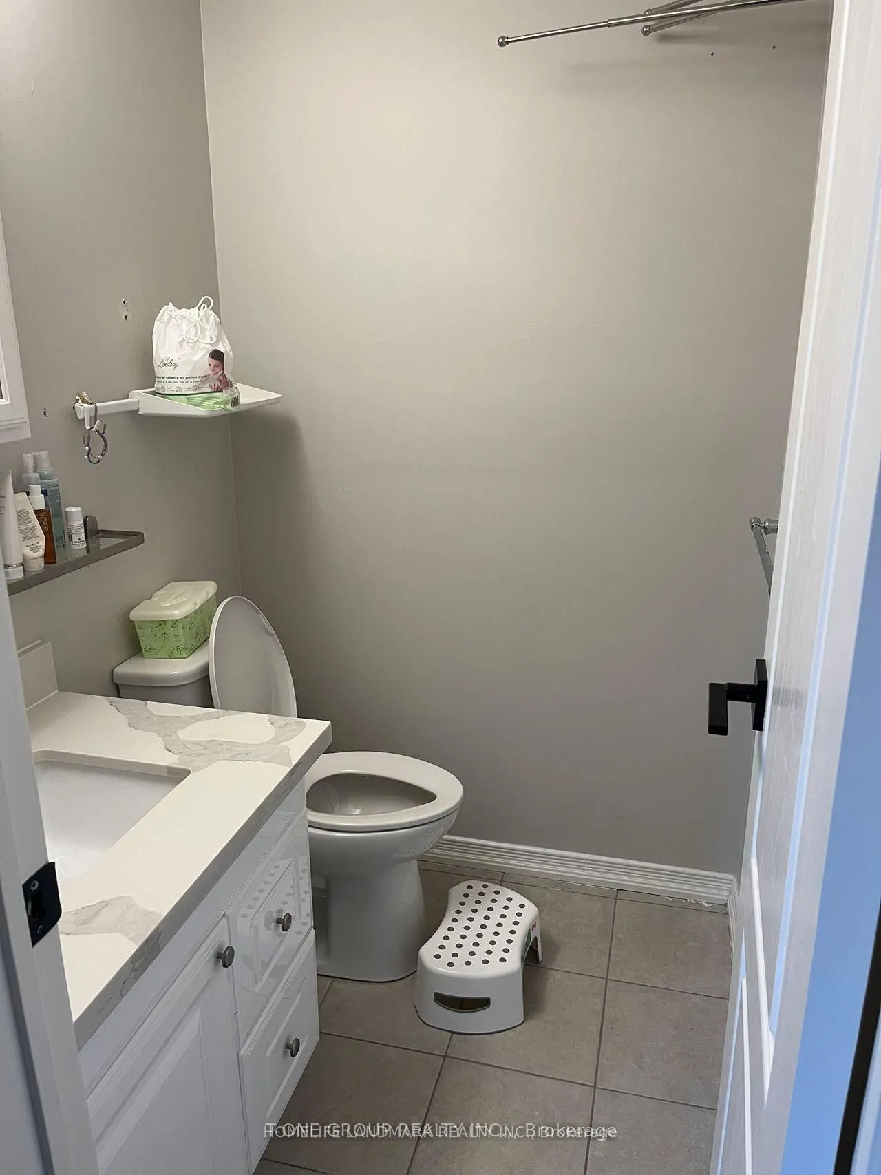 Photo 5 of 95 Dunbar Crescent, Markham, Milliken Mills East — HOMEH