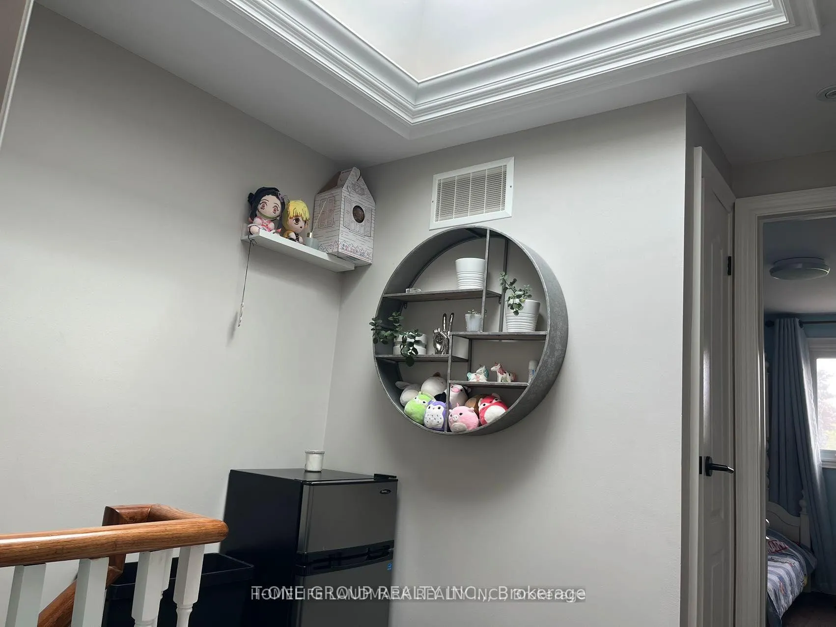 Photo 9 of 95 Dunbar Crescent, Markham, Milliken Mills East — HOMEH