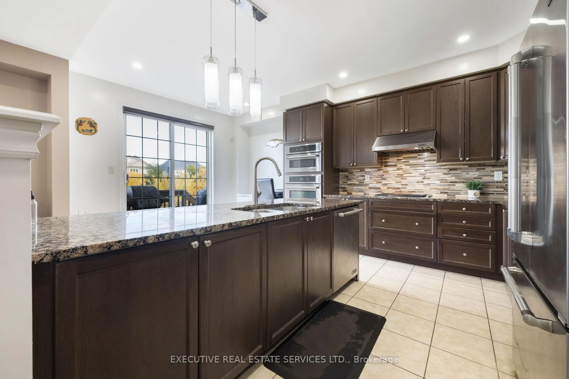 Photo 18 of 37 Ross Drive, Brampton, Sandringham-Wellington — HOMEH