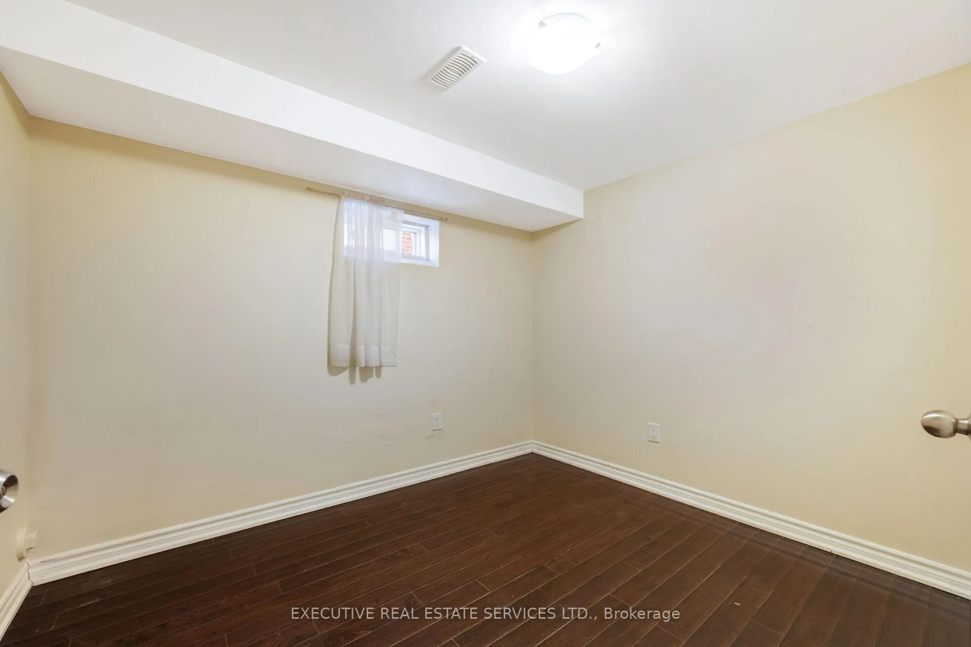 Photo 37 of 37 Ross Drive, Brampton, Sandringham-Wellington — HOMEH