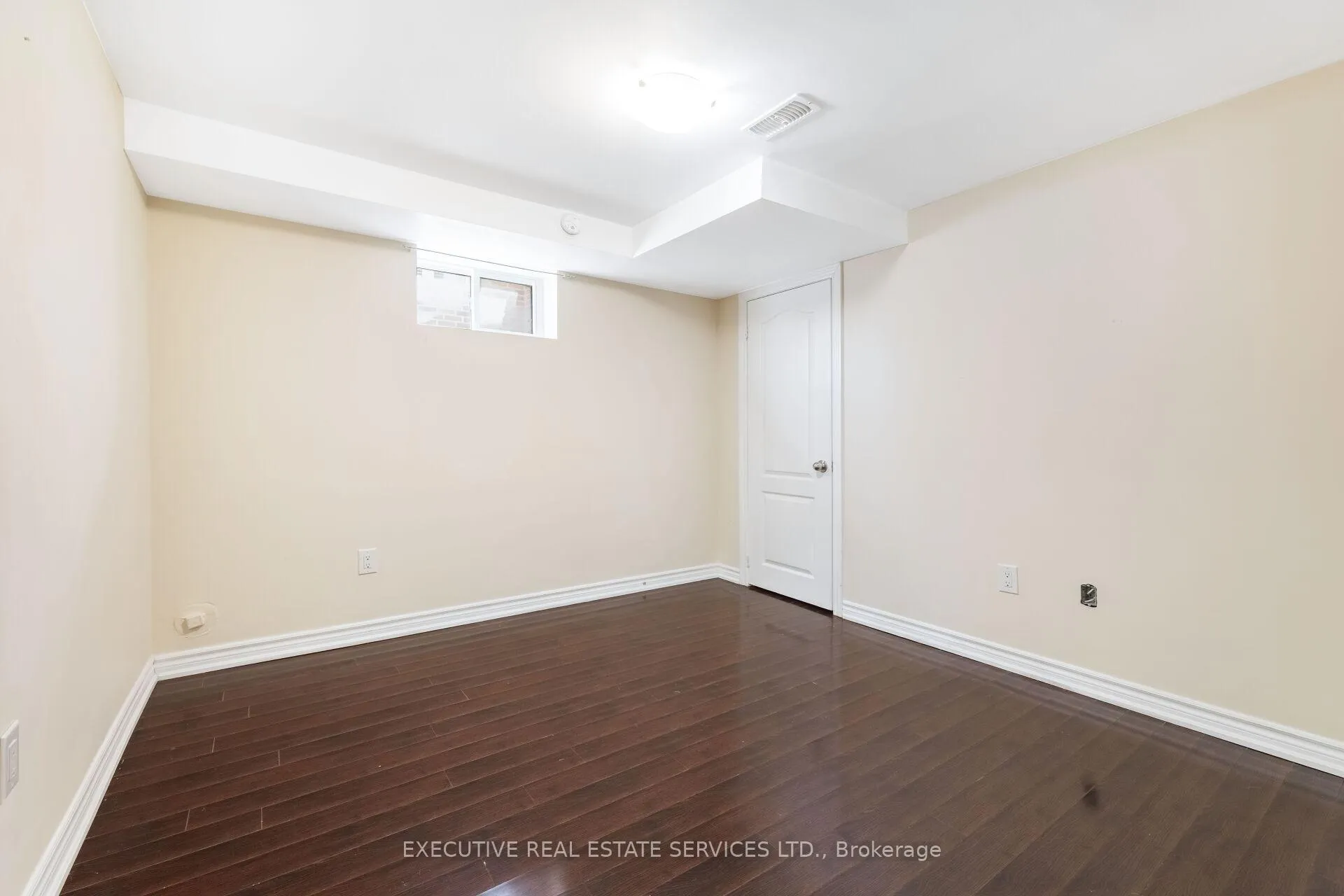 Photo 38 of 37 Ross Drive, Brampton, Sandringham-Wellington — HOMEH