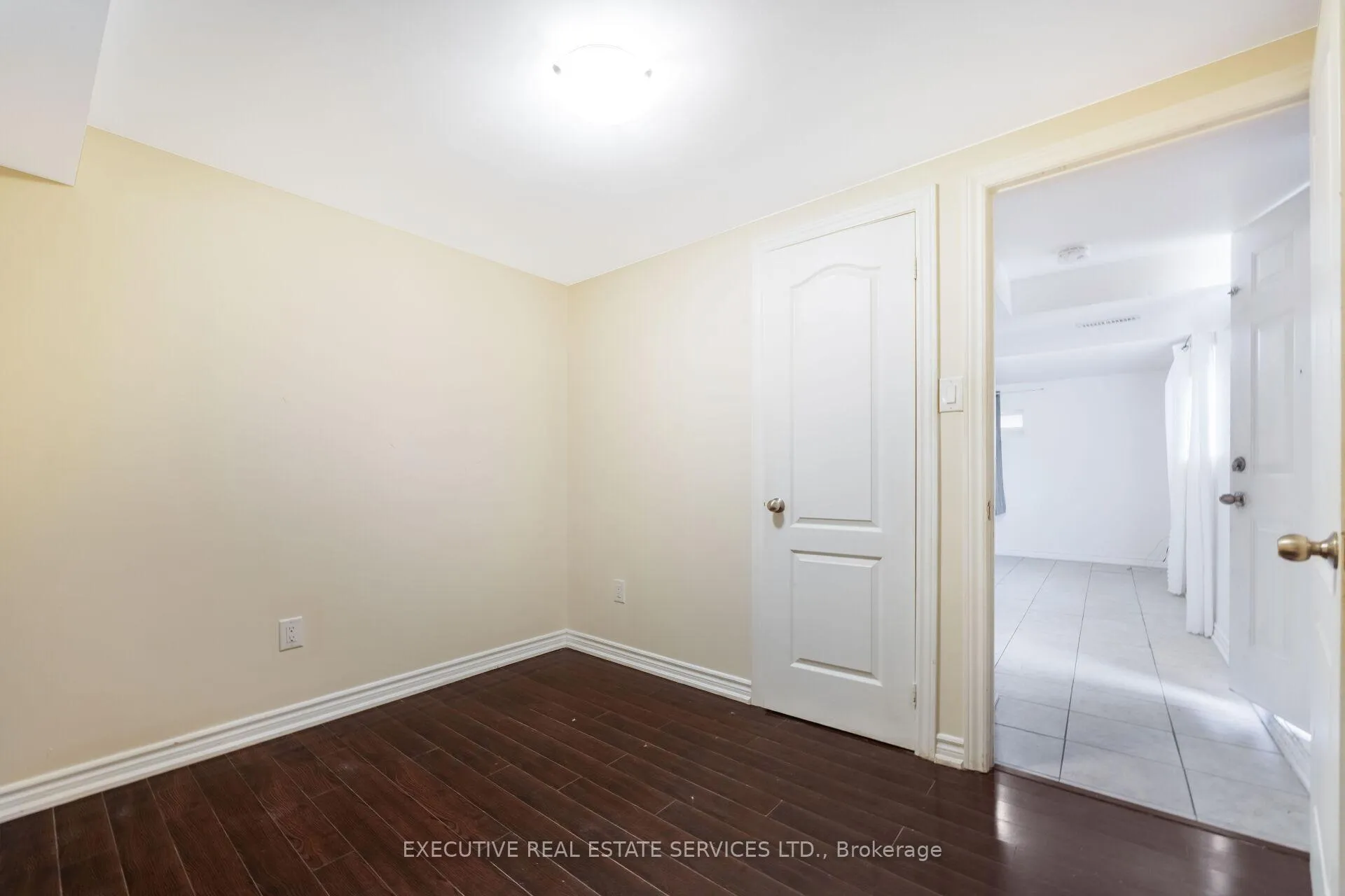 Photo 40 of 37 Ross Drive, Brampton, Sandringham-Wellington — HOMEH