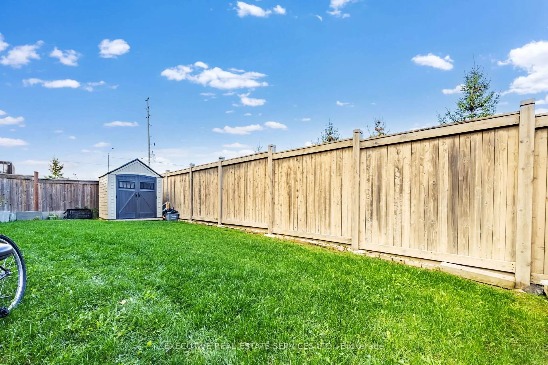 Photo 44 of 37 Ross Drive, Brampton, Sandringham-Wellington — HOMEH