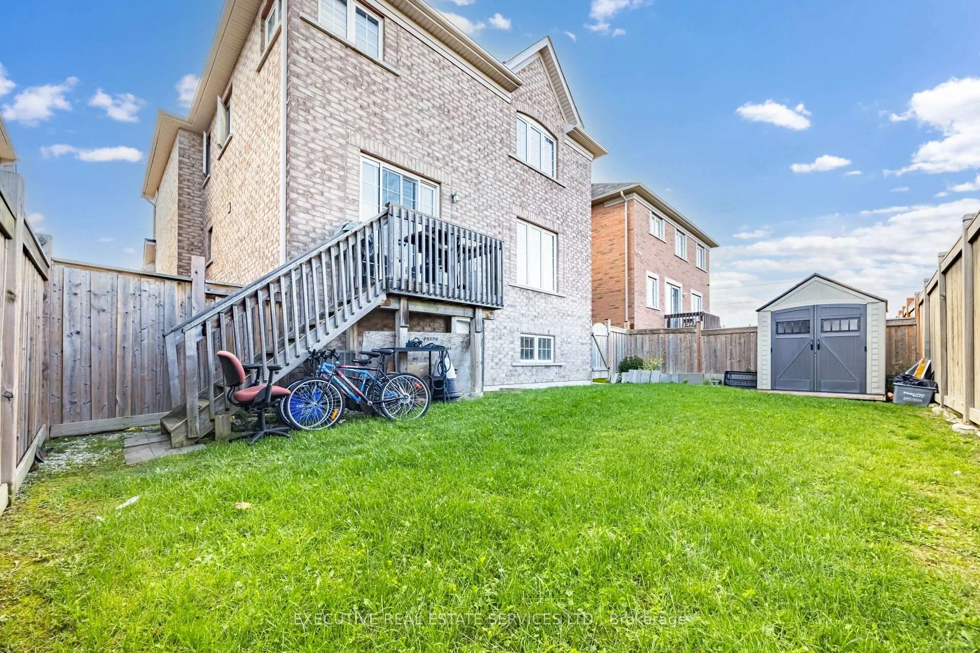 Photo 45 of 37 Ross Drive, Brampton, Sandringham-Wellington — HOMEH