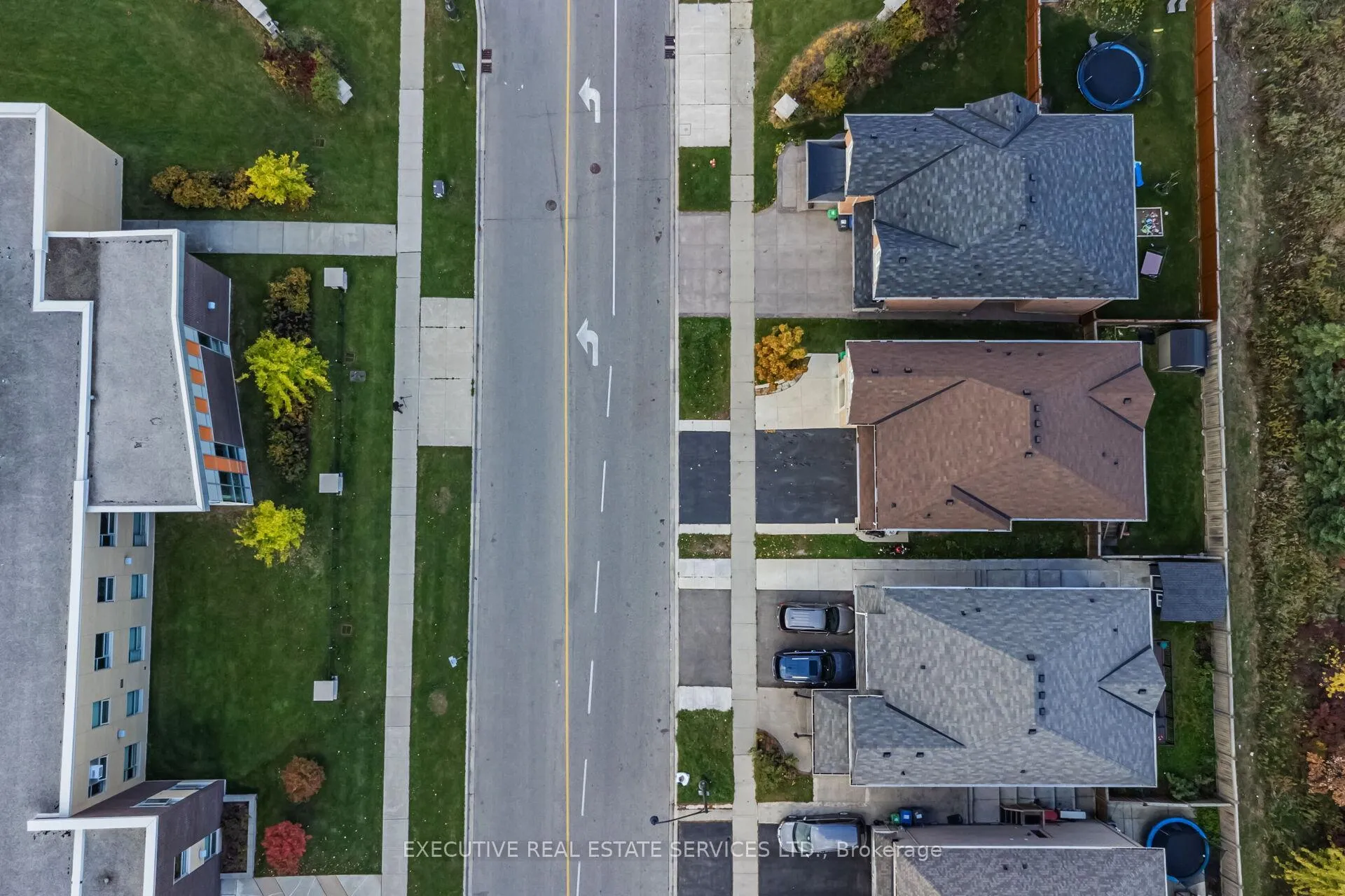 Photo 49 of 37 Ross Drive, Brampton, Sandringham-Wellington — HOMEH