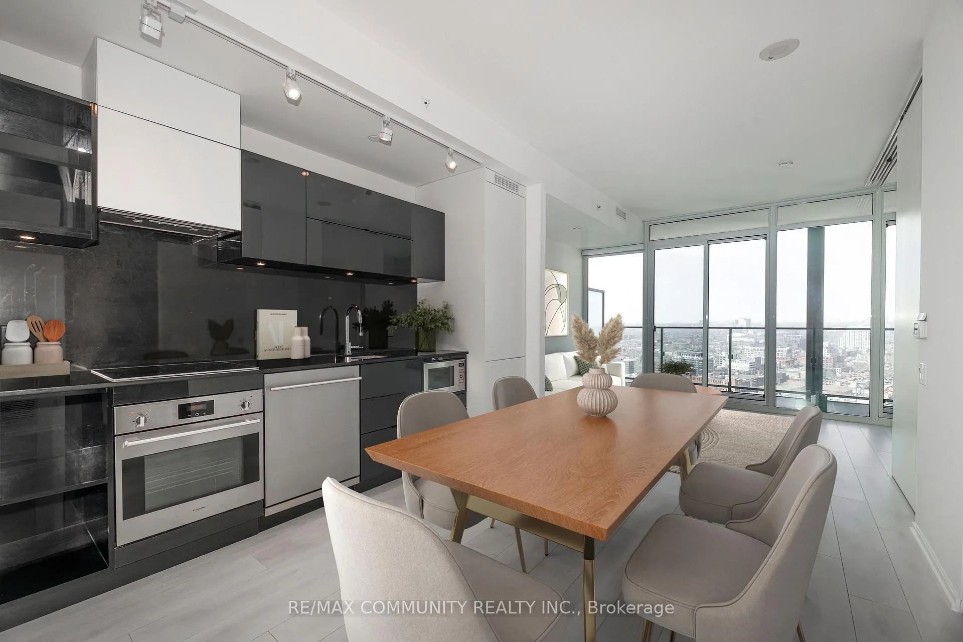Photo 1 of Unit 2603, 125 Peter Street, Toronto, Waterfront Communities — HOMEH