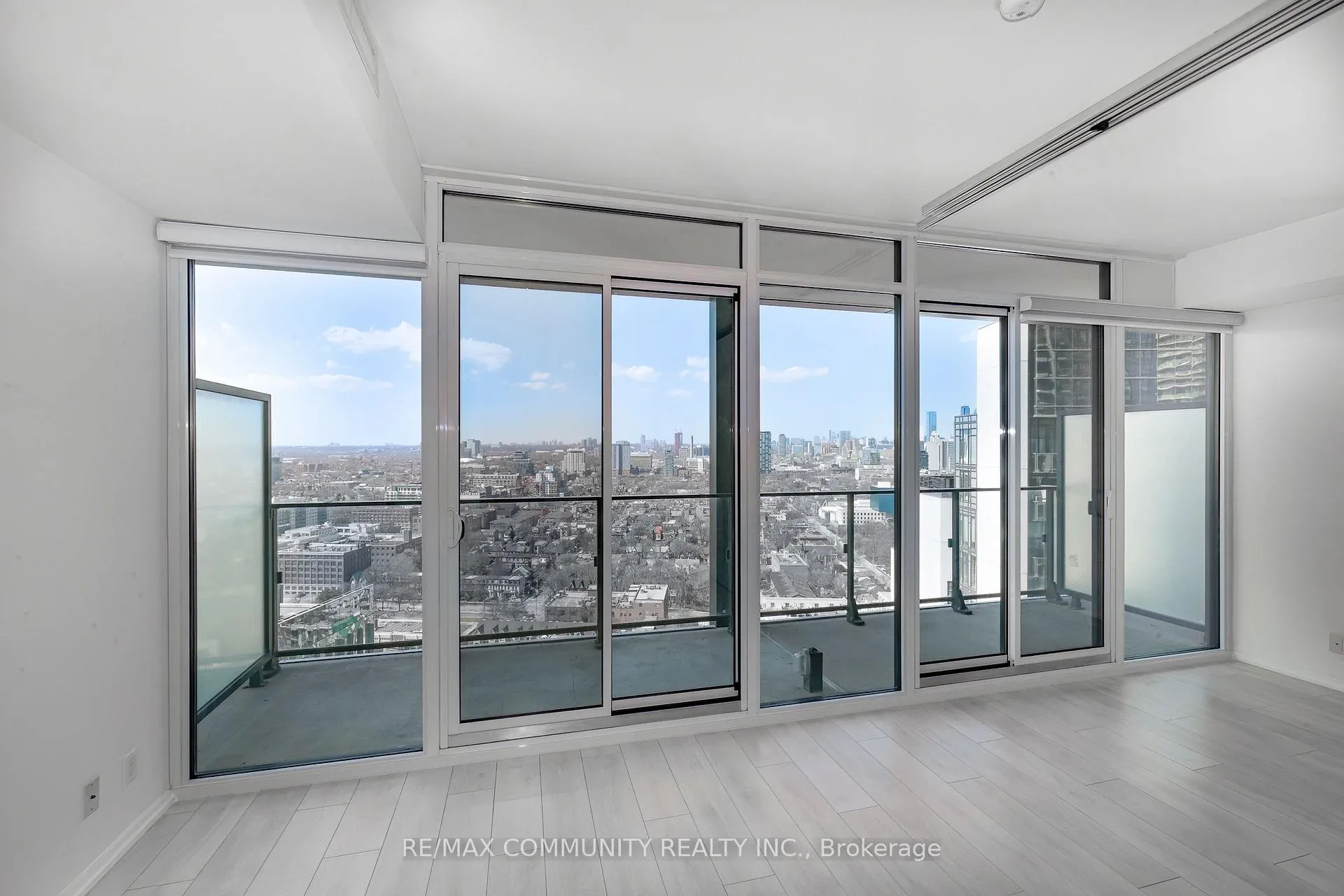Photo 5 of Unit 2603, 125 Peter Street, Toronto, Waterfront Communities — HOMEH