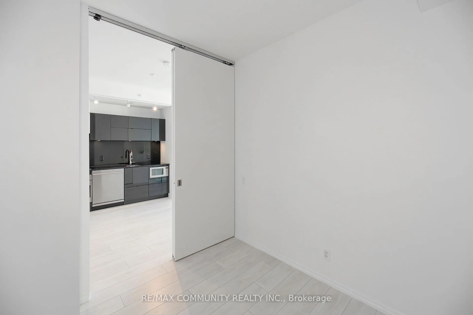 Photo 9 of Unit 2603, 125 Peter Street, Toronto, Waterfront Communities — HOMEH