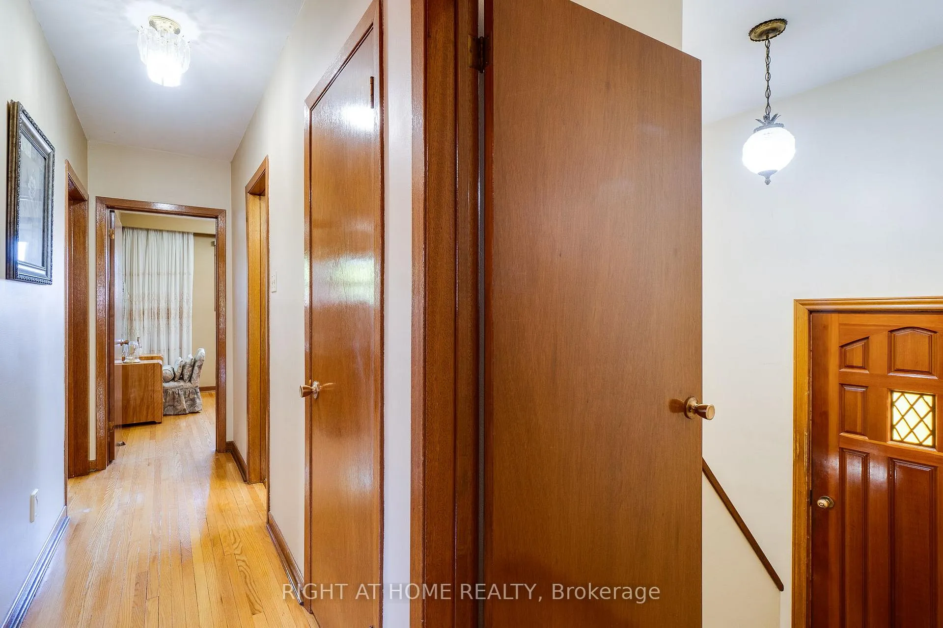 Photo 15 of 1197 Shamir Crescent, Mississauga, Erindale — HOMEH