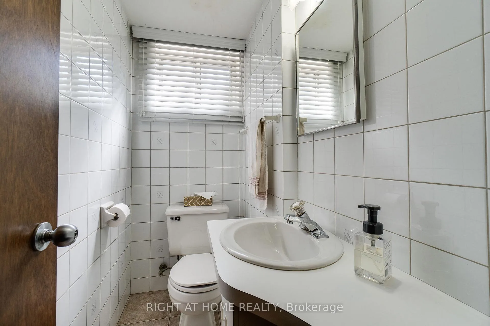 Photo 18 of 1197 Shamir Crescent, Mississauga, Erindale — HOMEH