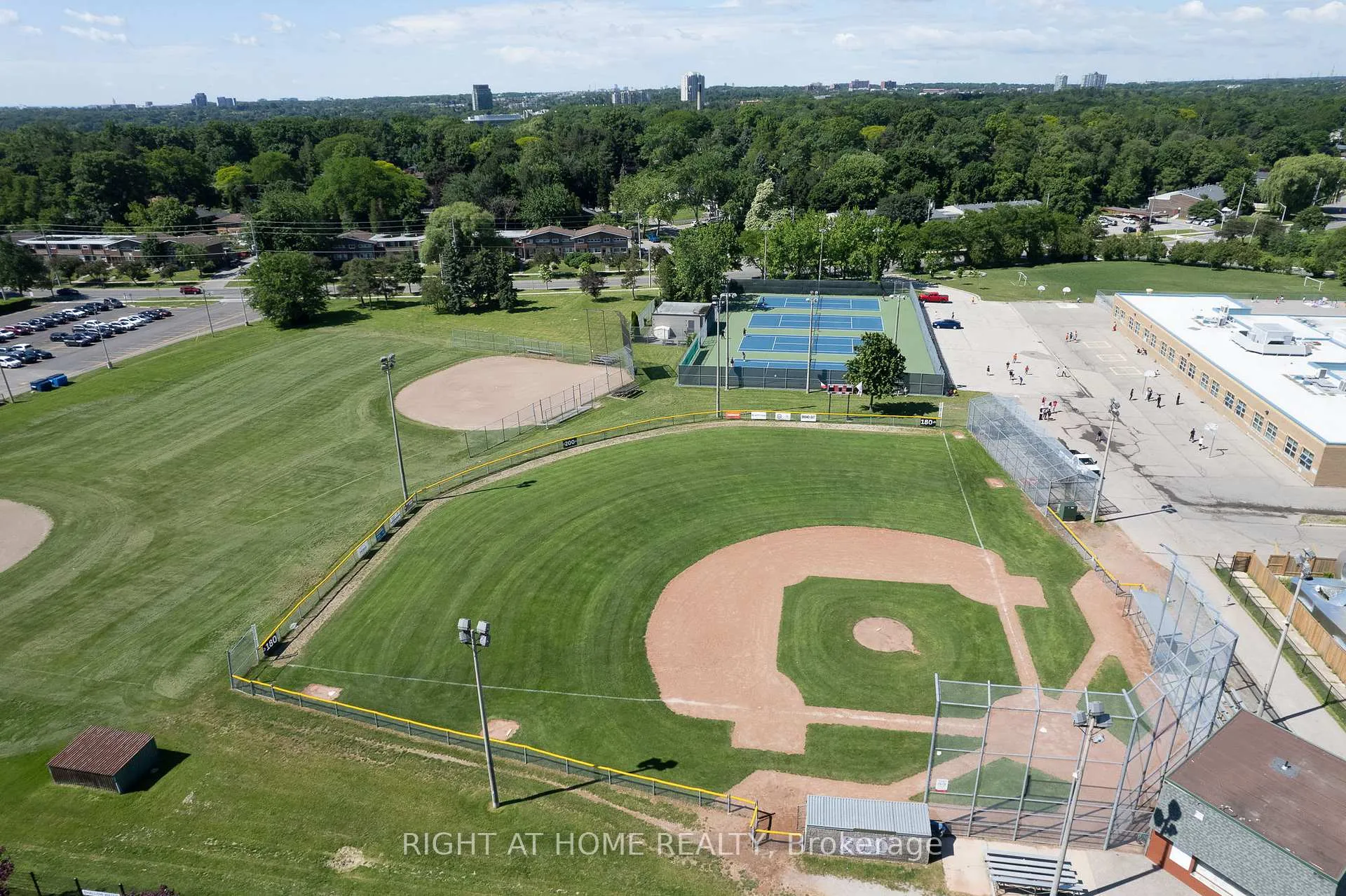 Photo 25 of 1197 Shamir Crescent, Mississauga, Erindale — HOMEH