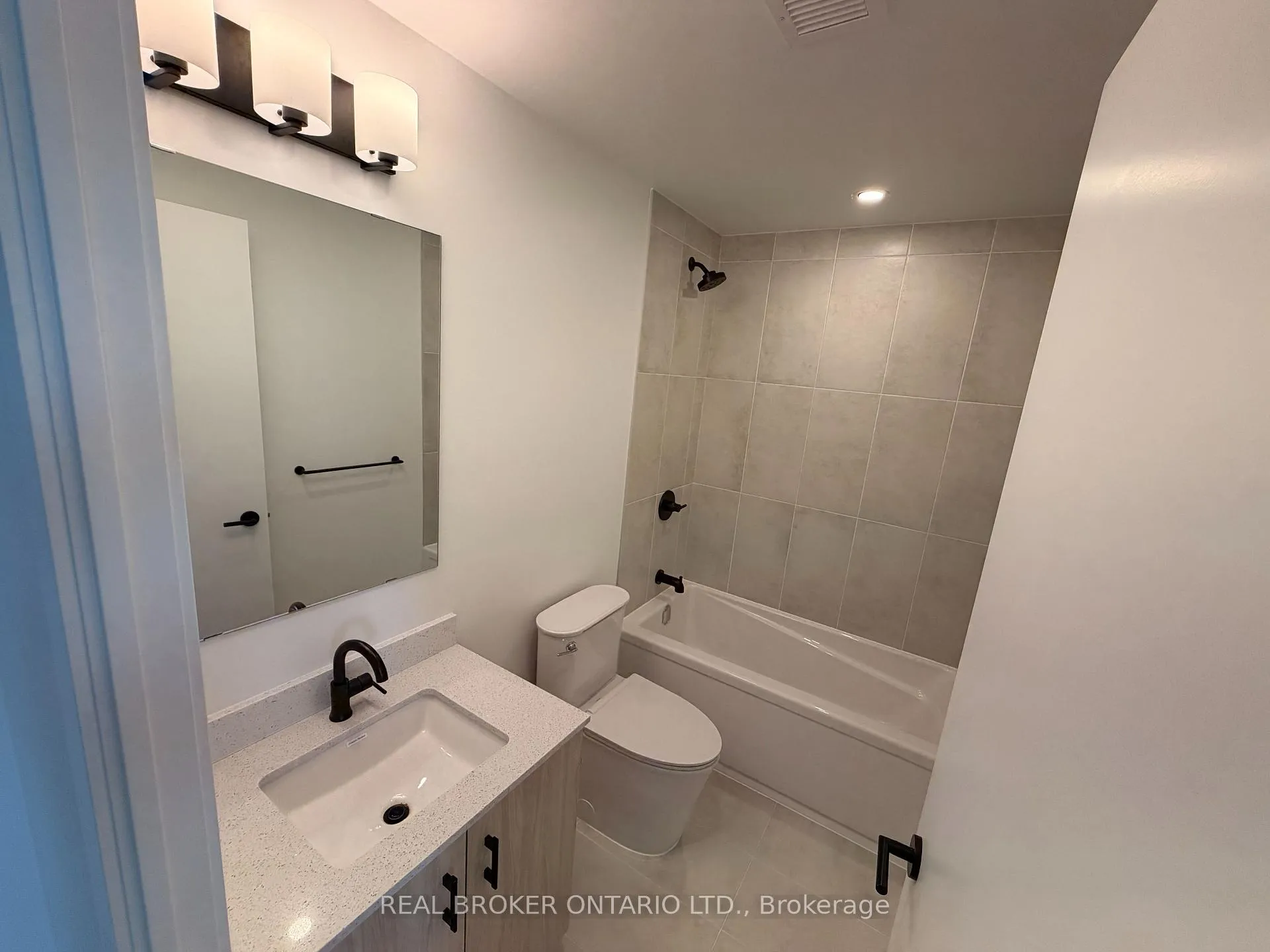 Photo 8 of Unit D701, 4878 Powers Common, Burlington, Alton — HOMEH