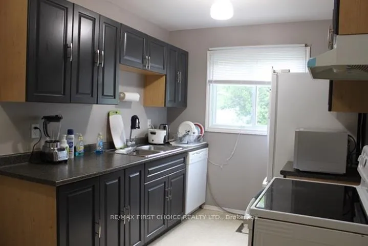 Photo 6 of 516 Wentworth Crescent, Thunder Bay, County Park — HOMEH
