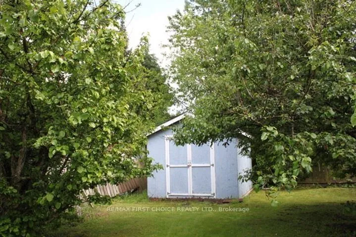 Photo 20 of 516 Wentworth Crescent, Thunder Bay, County Park — HOMEH