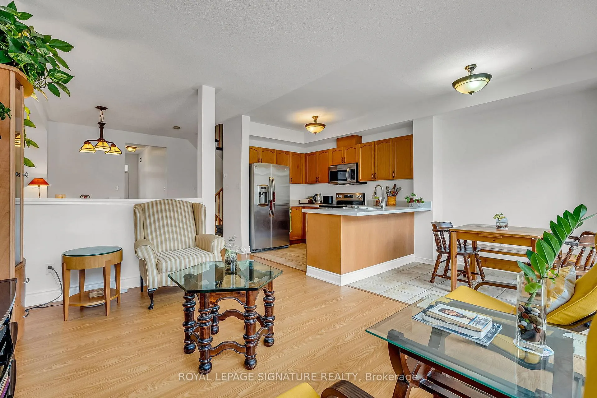 Photo 8 of 17 Croker Drive, Ajax, South East — HOMEH