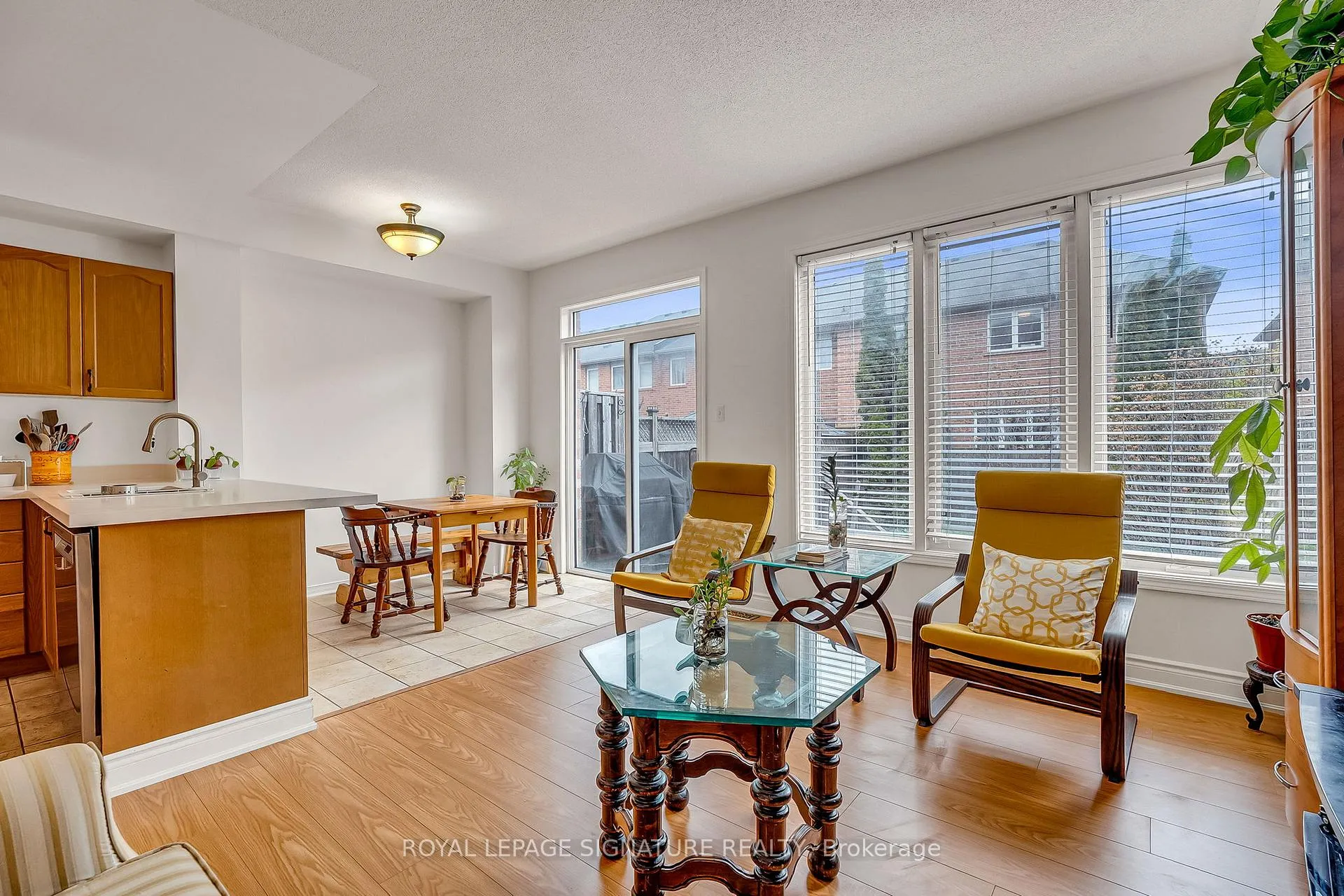Photo 9 of 17 Croker Drive, Ajax, South East — HOMEH